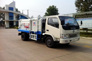 東風(fēng)福瑞卡側(cè)裝掛桶式垃圾壓縮車圖片