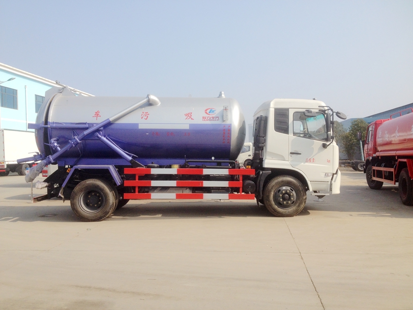 東風(fēng)天錦大型真空吸污車圖片,CLW5161GXWD5型吸污車圖片,10噸吸污車圖片 東風(fēng)天錦大型真空吸污車圖片,CLW5161GXWD5型吸污車圖片,10噸吸污車圖片