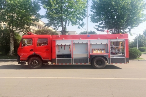 東風單橋泡沫式消防車圖片