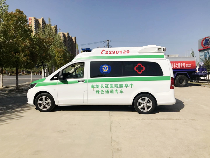 奔馳威霆醫(yī)療救援車左側(cè)圖片 奔馳威霆醫(yī)療救援車左側(cè)圖片