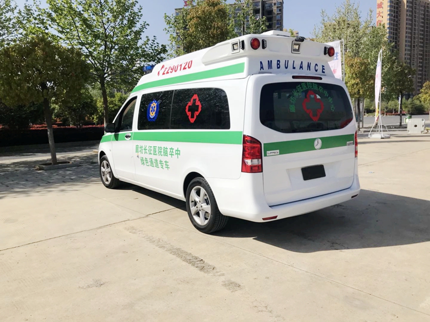 奔馳新威霆救護車外觀實拍圖片,奔馳威霆醫(yī)療救援車左后圖片 奔馳新威霆救護車外觀實拍圖片,奔馳威霆醫(yī)療救援車左后圖片