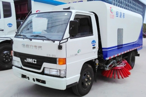 程力環(huán)衛(wèi)清掃車你身邊的環(huán)衛(wèi)專家