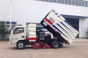 程力廠家為您詳細概括掃路車的操作流程與方法