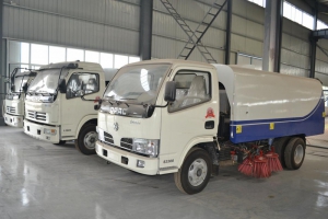 環(huán)衛(wèi)掃地車(chē)如何簡(jiǎn)單的完成清掃工作