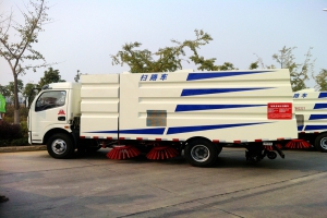 掃路車車輪保養(yǎng)很重要,應(yīng)時常關(guān)注磨損度