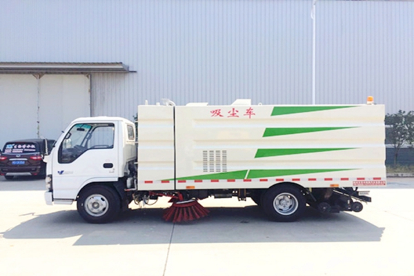 湖北程力專汽掃路車:專業(yè)成就品質(zhì)