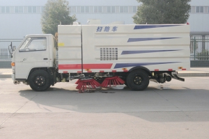 掃路車(chē)廠家---說(shuō)起道路清掃車(chē),不得不提的故事