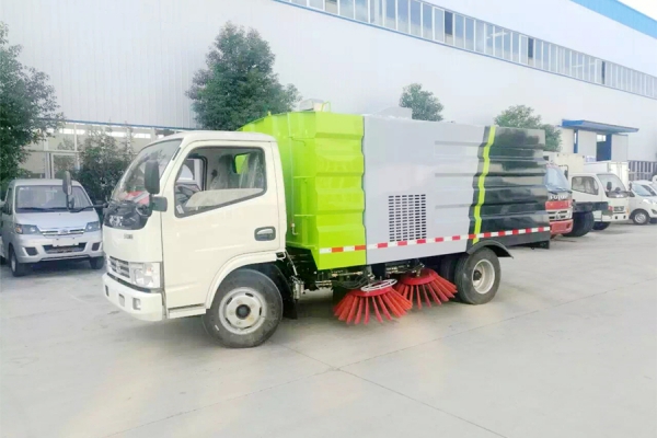 空檔滑行有損道路清掃車變速箱