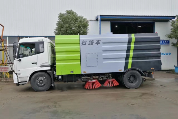 購買道路清掃車首先要了解自己的需求
