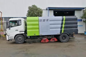 程力分享東風(fēng)福瑞卡清掃車優(yōu)勢大全