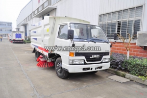 掃路車維修從簡到難排除故障