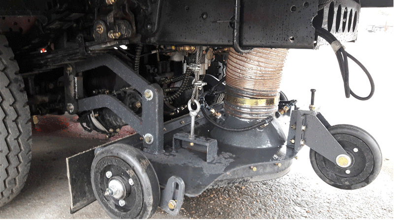 東風(fēng)小多利卡掃路車掃盤圖片