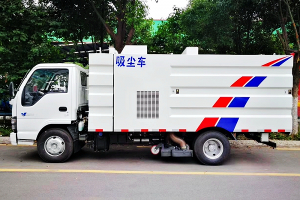清掃車與吸塵車之爭"誰才是粉塵克星"?