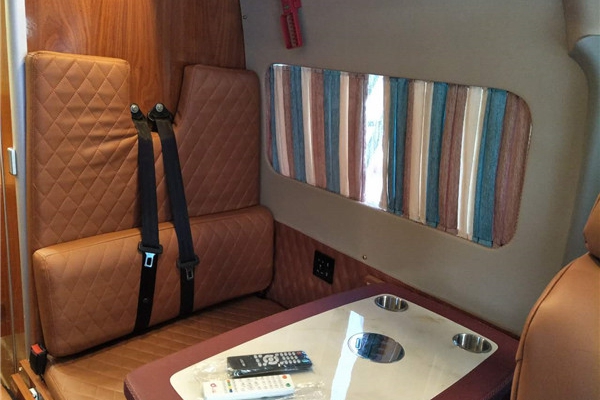 房車內飾