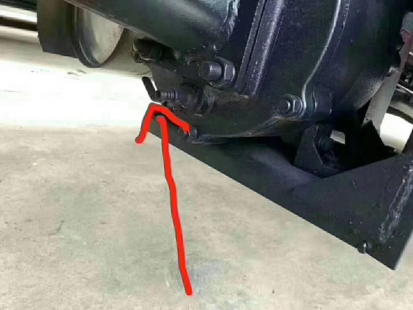 灑水車水泵排水口示意圖 灑水車水泵排水口示意圖