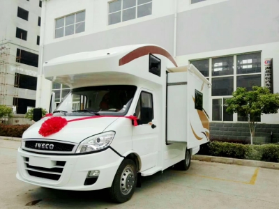 依維柯寶迪C型房車(選裝拓展倉)