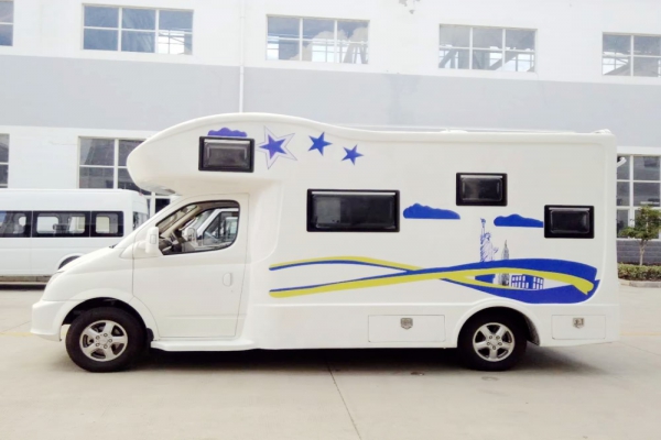 上汽大通V80C型房車(chē)圖片