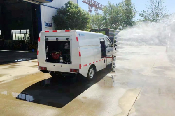 小型長安人行道清洗車加裝側(cè)噴桿視頻