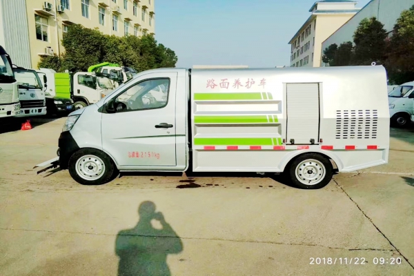 小型長安道路清洗車廠家