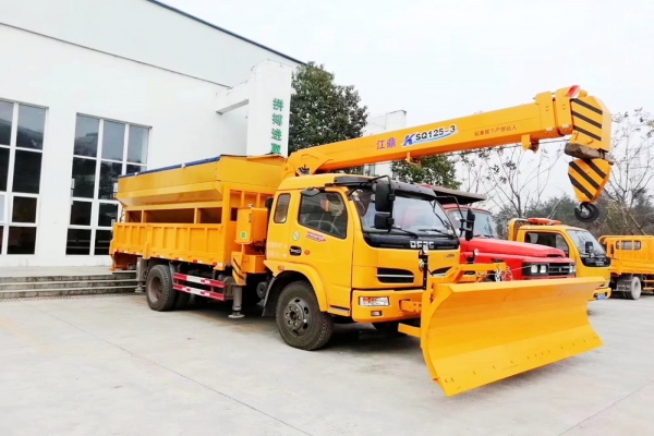 東風系列融雪灑布車圖片