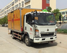 易燃液體廂式運(yùn)輸車CLW5044XRYZ5