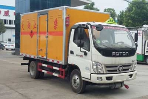 易燃液體廂式運輸車CLW5040XRYB5