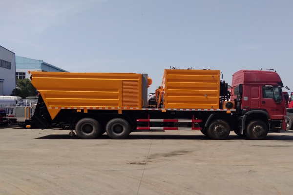同步碎石封層車CLW5311TFCZ5