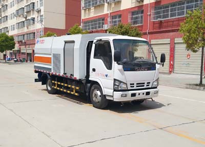 護(hù)欄清洗車(chē)CLW5071GQXQ5