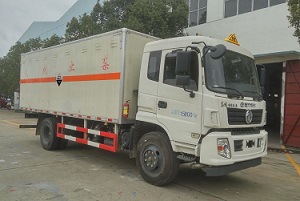腐蝕性物品廂式運輸車CLW5162XFWE5