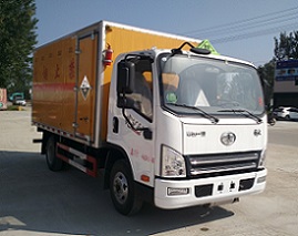 腐蝕性物品廂式運輸車CLW5045XFWC5