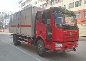 爆破器材運輸車CLW5181XQYC5
