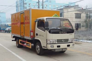 爆破器材運輸車CLW5071XQY5