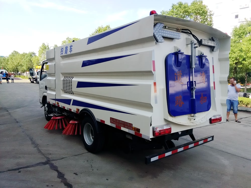 東風(fēng)凱普特清掃車價格