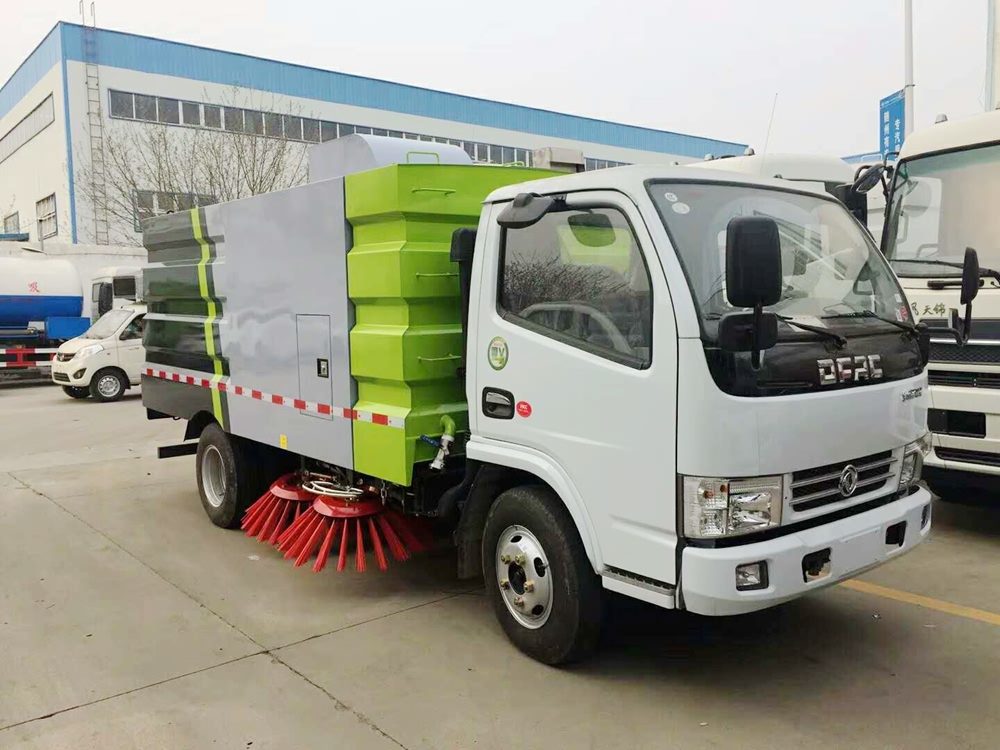 東風(fēng)凱普特純吸式掃路車(chē)