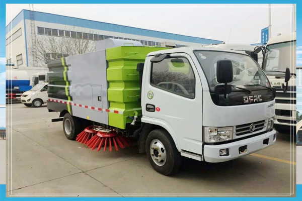 東風(fēng)路面垃圾清掃車