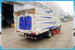 東風3噸吸掃車