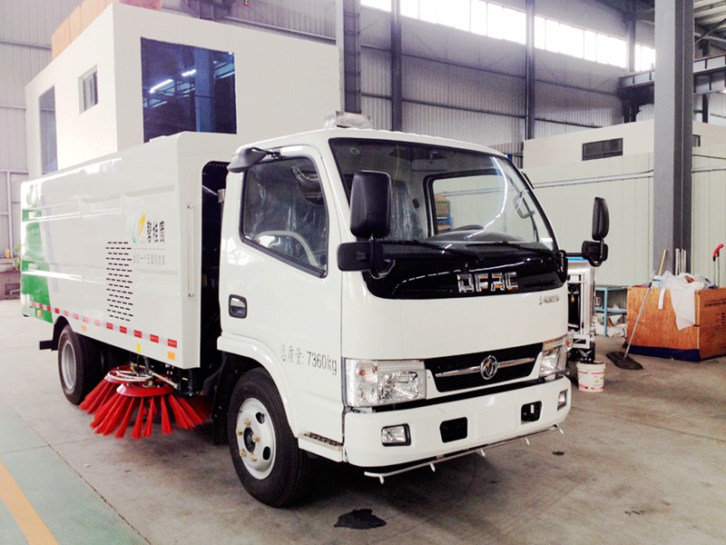 江鈴小型吸塵車