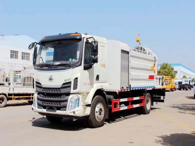 柳汽乘龍抑塵車(11立方、50-100米霧炮機)
