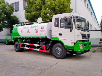 東風(fēng)專底多功能抑塵車(12噸水罐、30-35米霧炮)