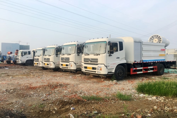 東風天錦抑塵車(方形廂體、50-100米噴霧機)