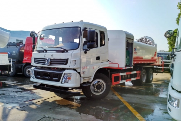 東風(fēng)隨專后雙橋抑塵車(60-120米霧炮機)