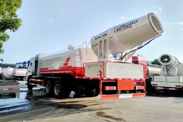 東風(fēng)隨專后雙橋抑塵車(60-120米霧炮機)