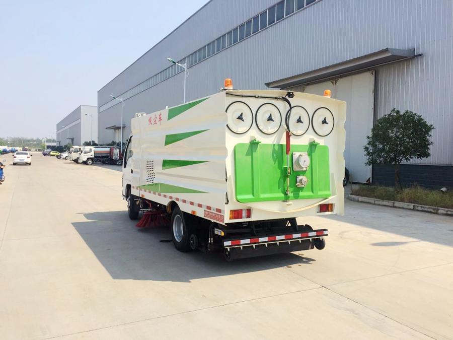 道路清掃吸塵車價格