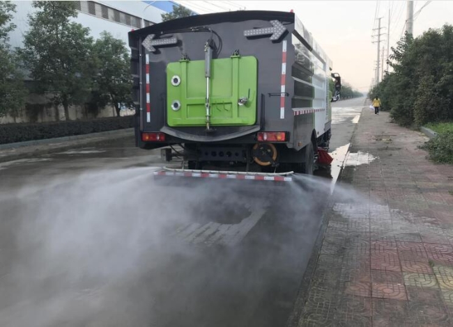 洗掃車后噴霧功能