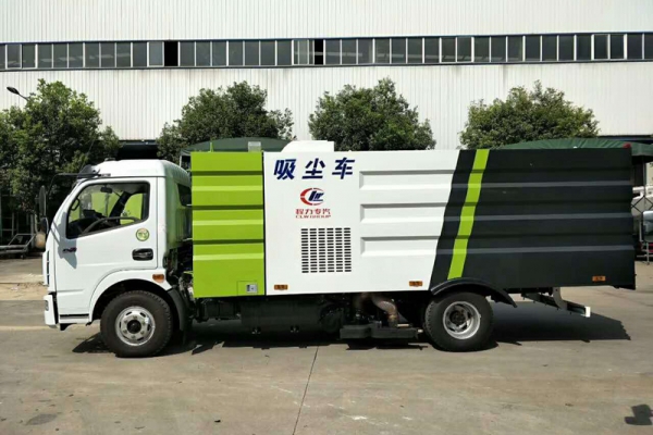 使用吸塵車、掃路車、人工清掃的經(jīng)濟成本分析