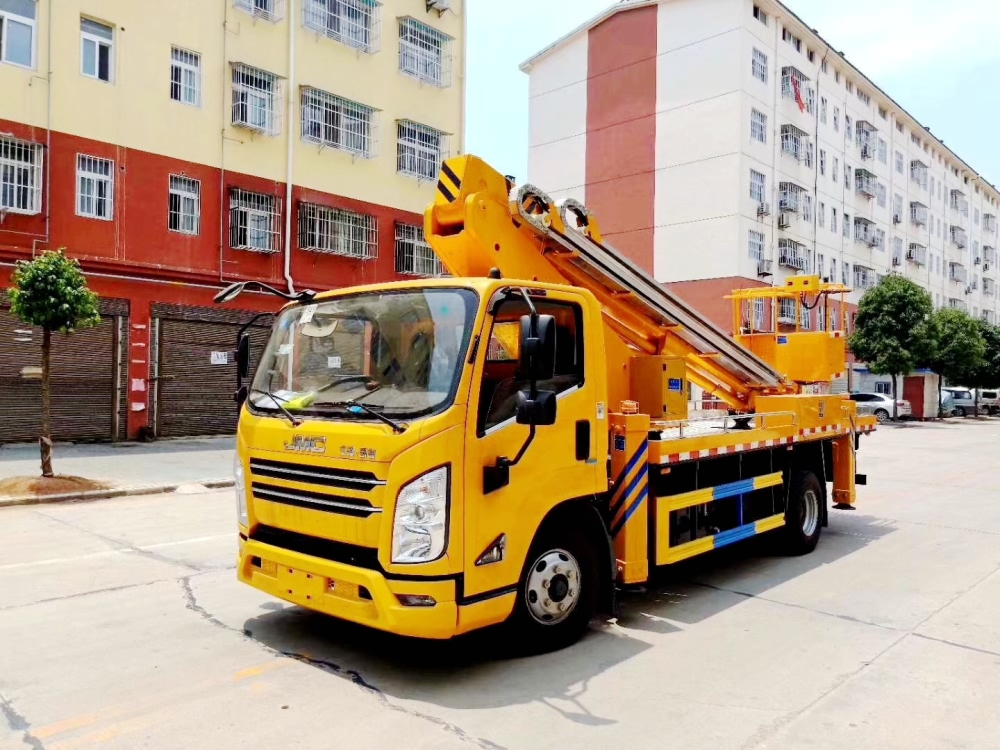 國六江鈴凱銳直臂式22米高空作業(yè)車圖片