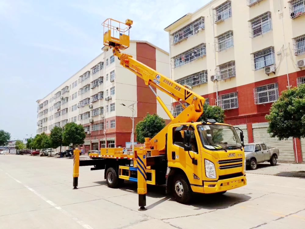 國六江鈴凱銳直臂式22米高空作業(yè)車圖片