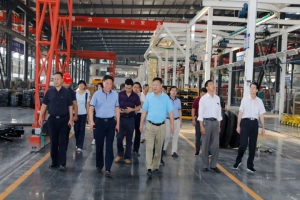 廣東省茂名市政協(xié)團(tuán)參觀程力商用車工業(yè)園