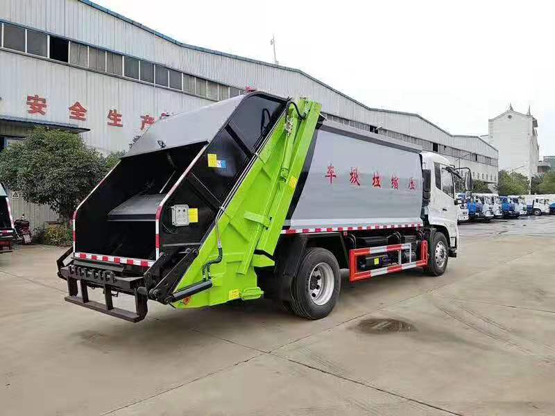 東風(fēng)天錦壓縮式垃圾車圖片