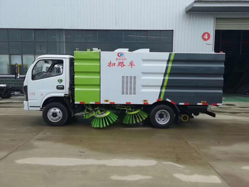 環(huán)衛(wèi)道路清掃車